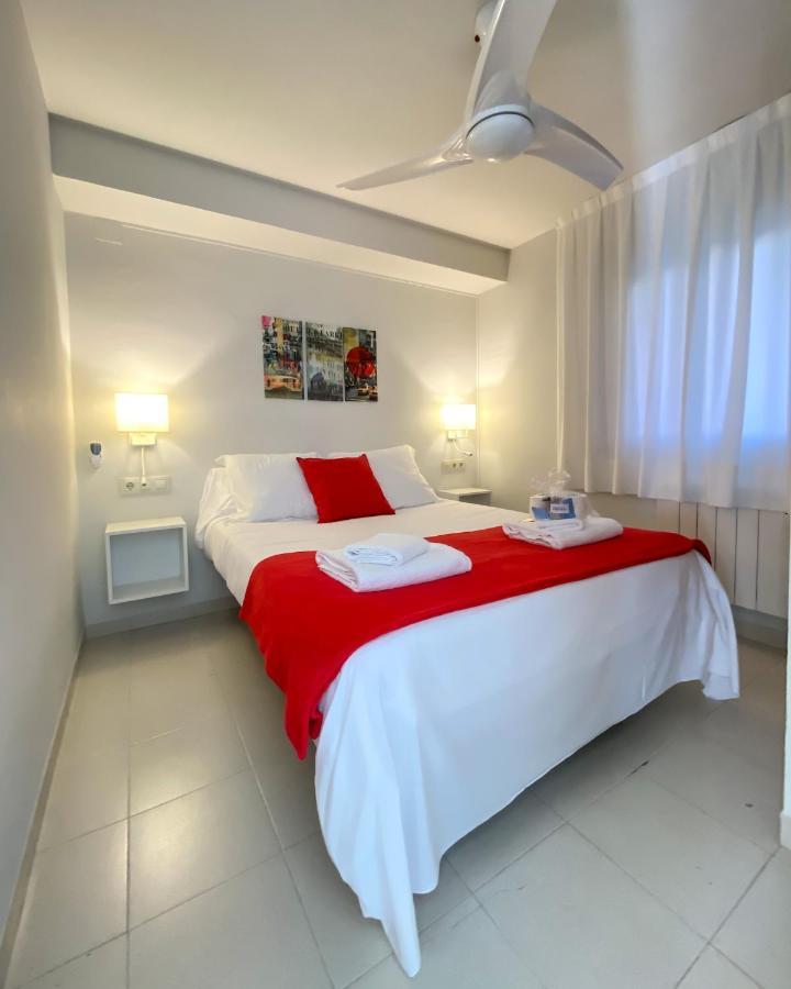 Apartaments Gibert Sant Antoni De Calonge Bagian luar foto